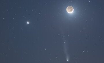 تصویر روز ناسا: ملاقات دنباله‌دار، ماه، مشتری و اورانوس!
