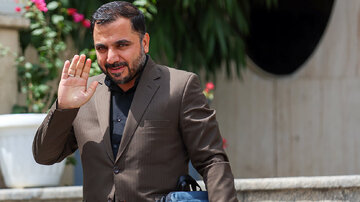 زارع پور: برنامه‌ای برای محدود کردن اینستاگرام با کد ملی نداریم