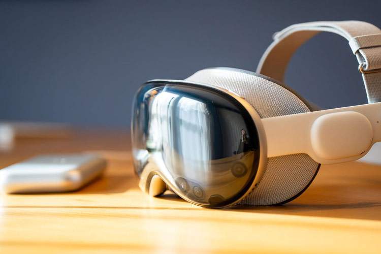 عوارض دردناک هدست اپل ویژن پرو صدای کاربران را درآورد