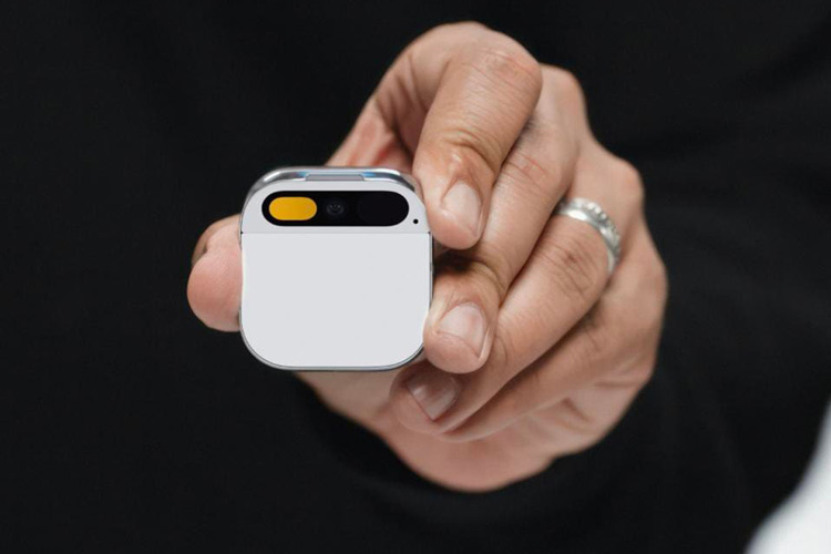 هر آنچه که باید قبل از خرید پین هوش مصنوعی Humane بدانید