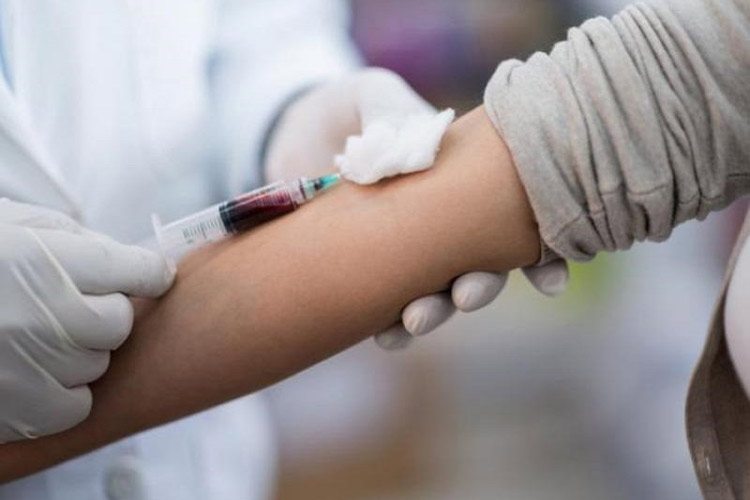 ۶ آزمایش خون حیاتی که از سلامت بدن شما خبر می‌دهد