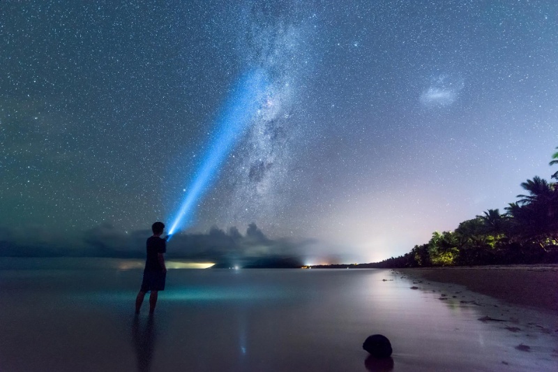 آیا تعداد ستارگان جهان از کل ماسههای سواحل زمین بیشتر است؟