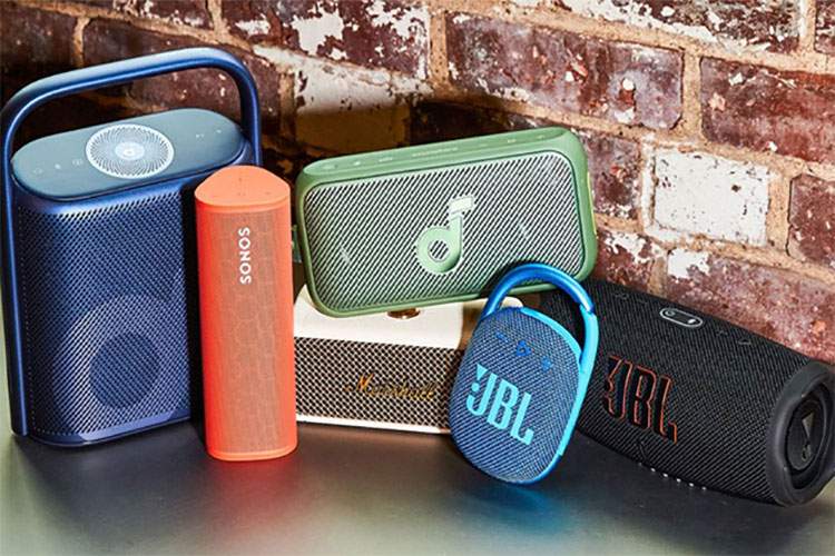 اسپیکر چند ساعت باید شارژ شود؟