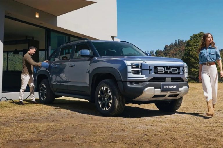 رقیب هایلوکس و فورد رنجر؛ خودرو BYD Shark رونمایی شد