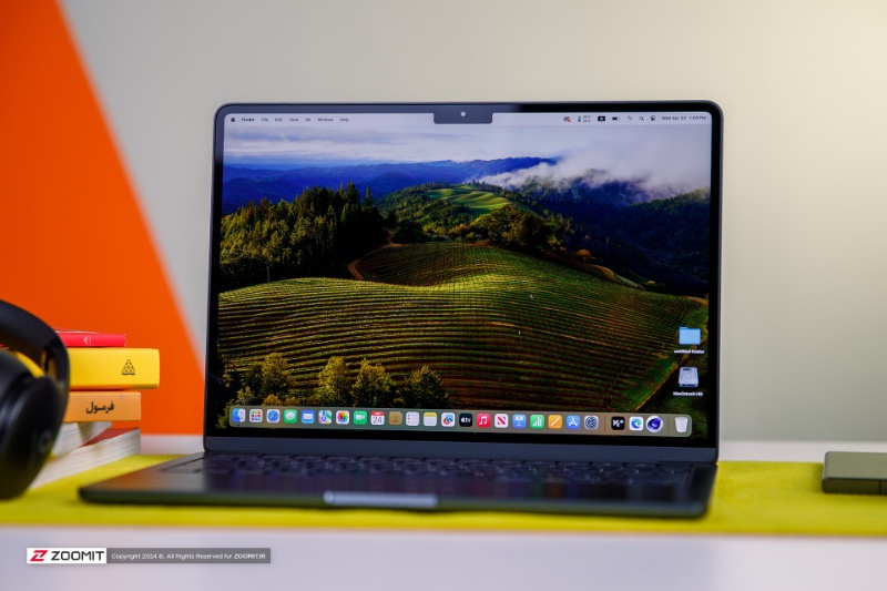 مک‌بوک با نمایشگر تاشدنی احتمالا در سال ۲۰۲۶ با قیمت مشابه ویژن پرو عرضه می‌شود