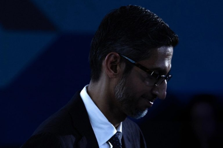 واکنش مدیرعامل گوگل به آموزش هوش مصنوعی OpenAI با ویدیوهای یوتیوب