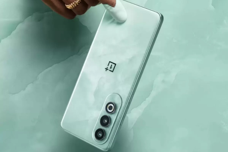 گوشی میان‌رده وان‌پلاس به هوش مصنوعی مجهز شد