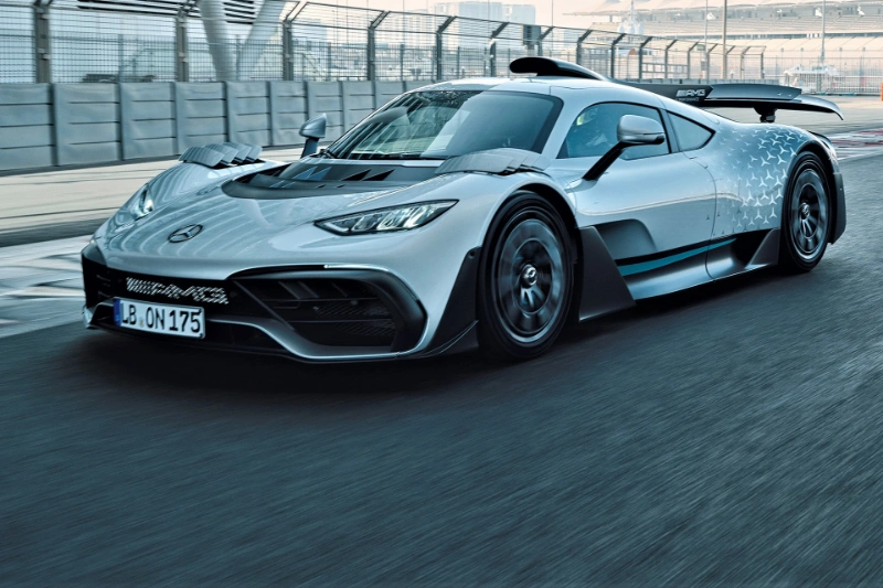 ابرخودرو مرسدس AMG One در بزرگراه‌های آلمان به سرعت ۳۵۰ کیلومتربرساعت رسید [تماشا کنید]