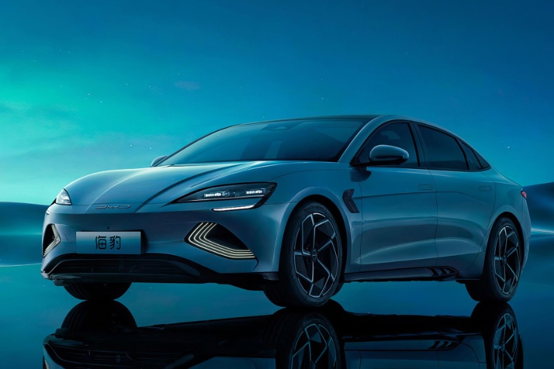 بیوایدی با فروش بیش از ۳۴۱ هزار خودرو برقی در یک ماه، رکوردشکنی کرد