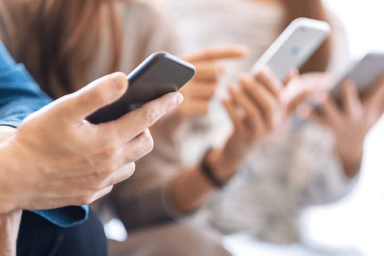 تغییر ضوابط تجاری؛ واردات موبایل صرفاً ازطریق تولیدی‌ها؟