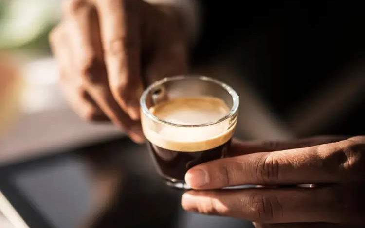 نوشیدن قهوه احتمال مرگ را کاهش میدهد