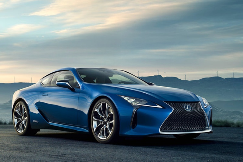 ۱۵ خودرویی که کمترین فروش را در بازار ۲۰۲۴ آمریکا داشتهاند