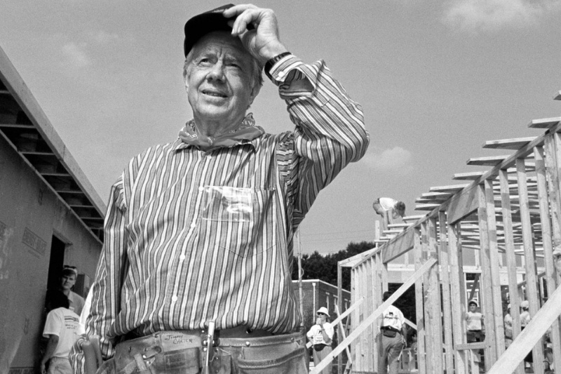 اپل صفحه اصلی سایتش را به جیمی کارتر، رئیسجمهور فقید آمریکا، اختصاص داد