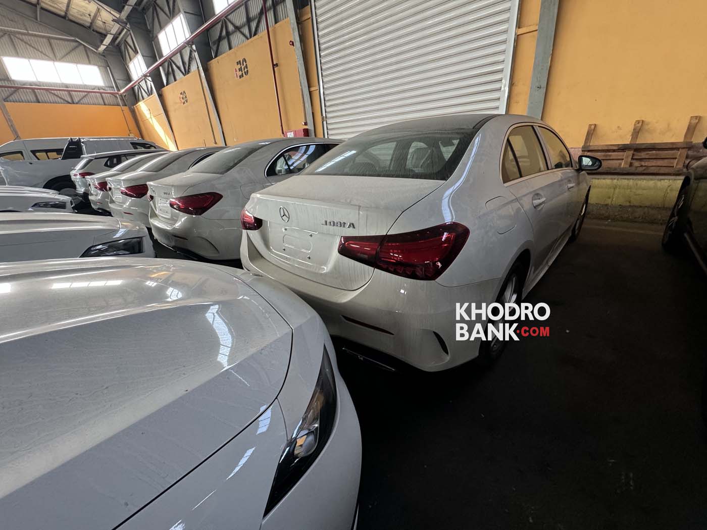 خودروهای وارداتی مرسدس بنز جانبازان به ایران رسید /عکس