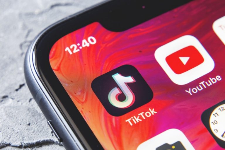 اپل: تیکتاک را طبق قانون از اپاستور حذف کردیم