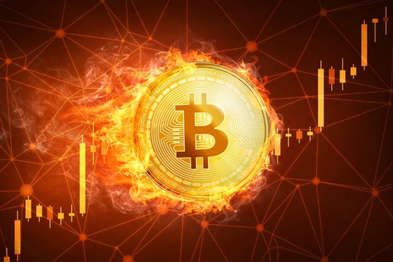 بیت‌کوین بار دیگر سطح ۱۰۰ هزار دلار را لمس کرد