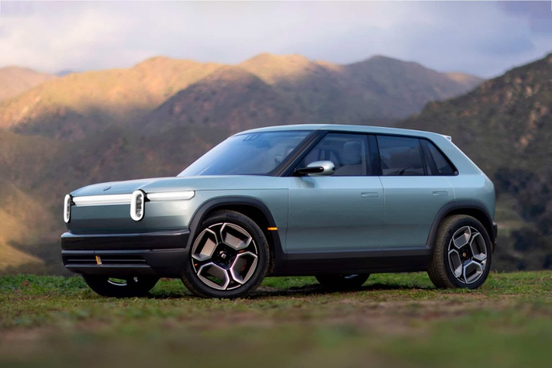 سیستم رانندگی خودکار «ریویان» پیشرفتهتر میشود