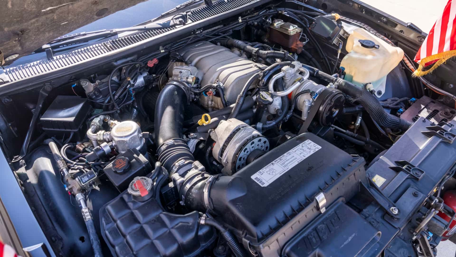 صاحب خودروی ریاست جمهوری آمریکا شوید / این لیموزین زرهی چند؟