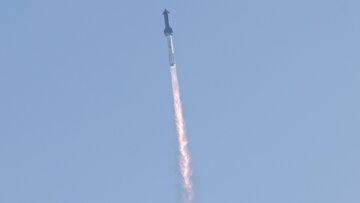 قدرتمندترین موشک جهان منفجر شد / عکس