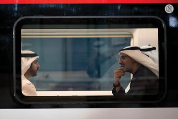 قطار جدیدی سعودیها زمان سفر از عمان به امارات را ۳۰ دقیقه کرد