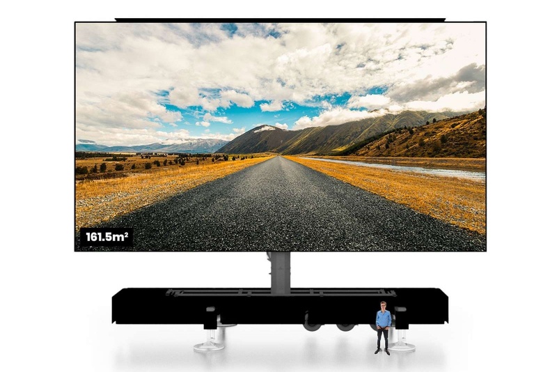 این نمایشگر عظیم 4K از خانهها بزرگتر است و نرخ نوسازی ۳۸۴۰ هرتز دارد!