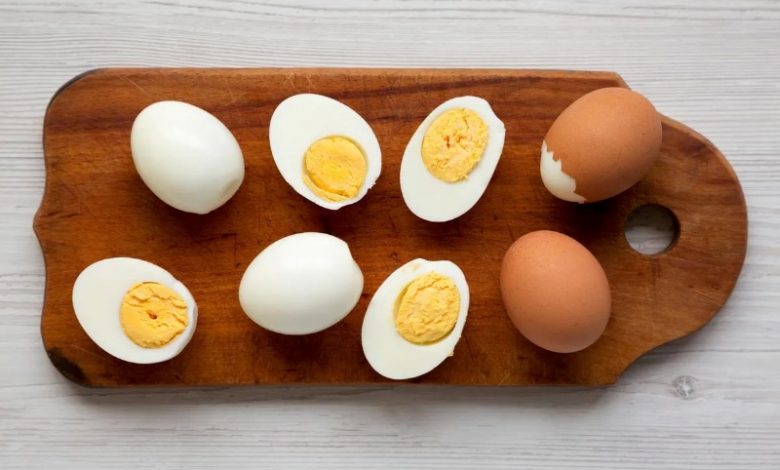 بیشتر مواد با حرارتدادن نرم میشوند؛ پس چرا تخم مرغ سفت میشود؟