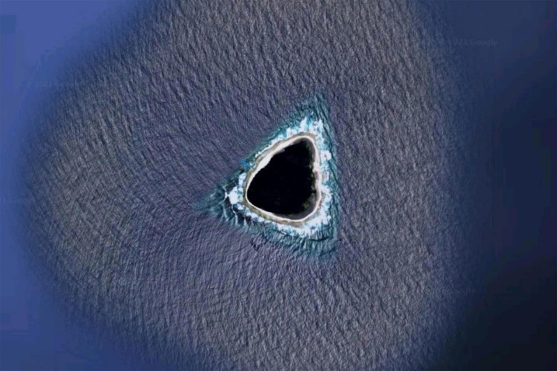 راز ساختاری عجیب در اقیانوس که مثل سیاهچاله به نظر میآید