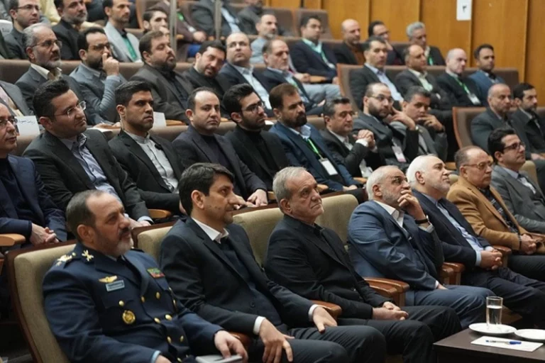 رونمایی از سه ماهواره جدید و دستاوردهای فضایی کشور در مراسم روز فناوری فضایی
