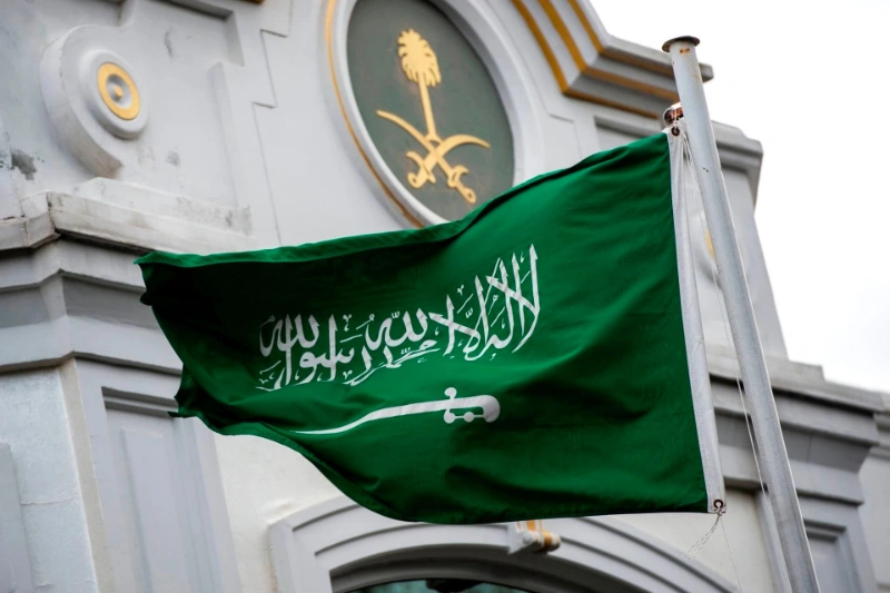 عربستان بهدنبال جایگاه برتر در هوش مصنوعی؛ سرمایهگذاری عظیم در نئوم آغاز شد