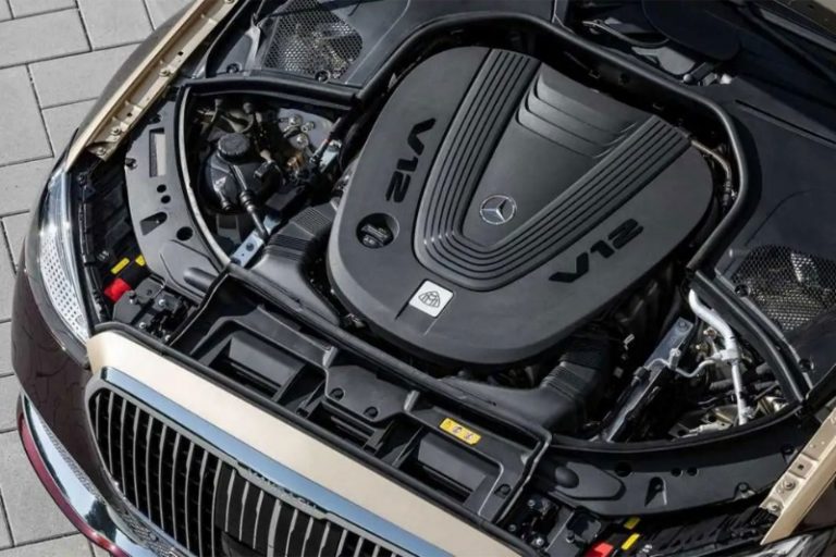مرسدس فعلا موتورهای V-8 و V-12 را کنار نمی‌گذارد