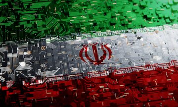 هشدار مدیرعامل زیرساخت: ادامه فیلترینگ، اکوسیستم دیجیتال کشور را نابود میکند / آمادگی رفع محدودیتهای اینترنتی را داریم