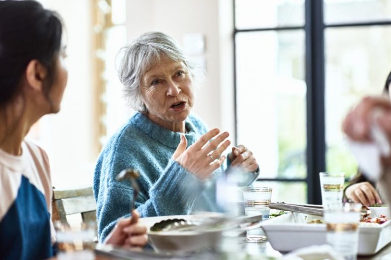 چگونه تغییر کوچکی در ژنتیک، ما را به گونهای سخنگو تبدیل کرد؟