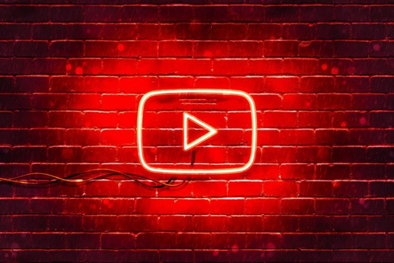 یکهشتم جمعیت جهان هر ماه در یوتیوب پادکست گوش میدهند