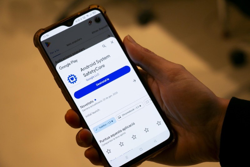 اپلیکیشن SafetyCore گوگل ظاهراً بدون اطلاع کاربر تمام تصاویر گوشیهای اندرویدی را اسکن میکند