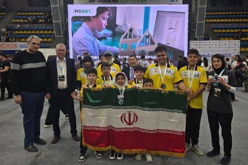 تیم رباتیک دانشآموزی ایران در قزاقستان درخشید: نایبقهرمانی آسیا در جیب شاگردان ایران