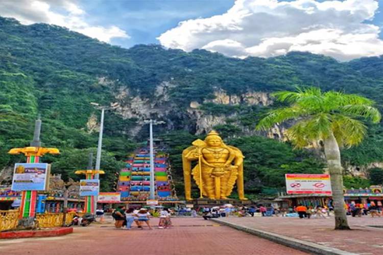 غارهای باتو کیو مالزی؛ سفری به دنیای رنگ‌ ها، تاریخ و افسانه‌ ها