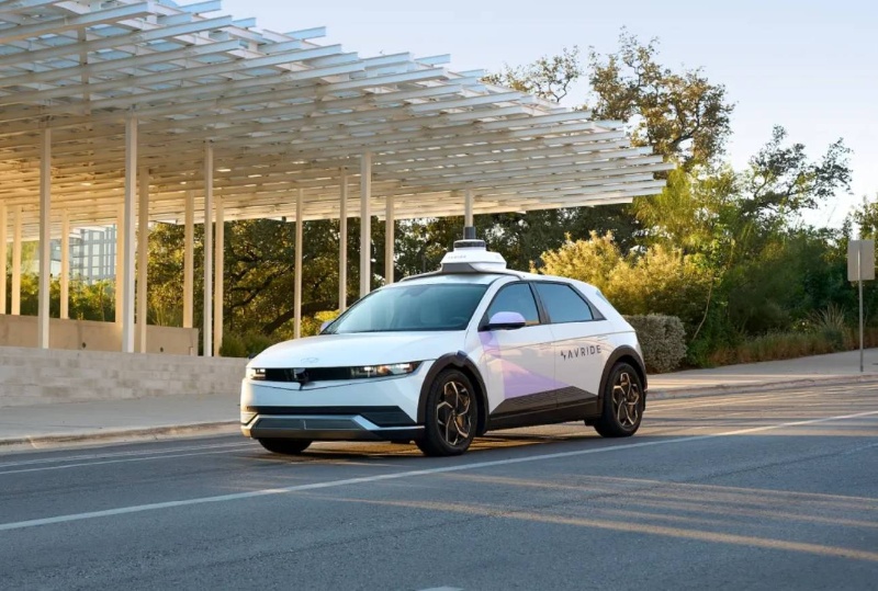 هیوندای هم تاکسی خودران تولید میکند