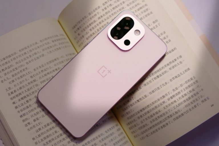 اولین تصاویر واقعی از وانپلاس 13T با طراحی چشمنواز لو رفت
