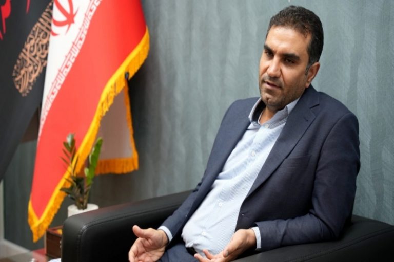 اپراتورها تعریف بستههای اینترنت بلندمدت را تغییر دادهاند؛ اعضای کمیسیون صنایع از وزیر ارتباطات سؤال میکنند