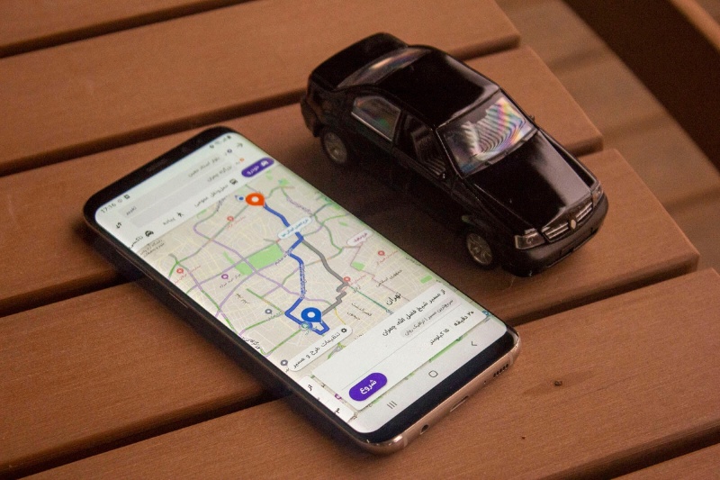 بازگشت رسمی «بلد» به مسیر توسعه؛ هزاردستان قصد واگذاری مسیریاب خود را دارد