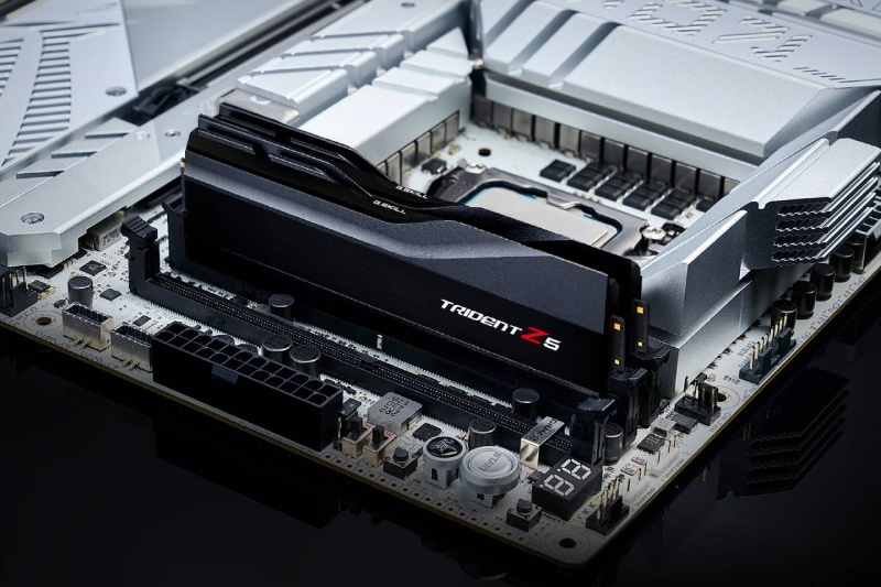 رکورد جهانی اورکلاک رم DDR5 شکسته شد؛ عدد خیرهکننده ۱۲۷۷۲ مگاترنسفربرثانیه