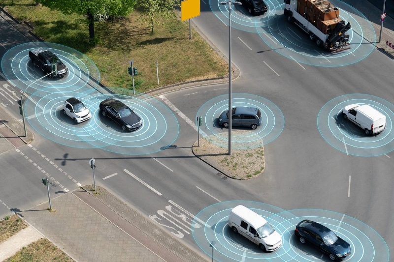 طرح «خودروی متصل»؛ پلیس با اضافه کردن یک قطعه هوشمند به ماشین قصد رصد رفتار رانندگان را دارد