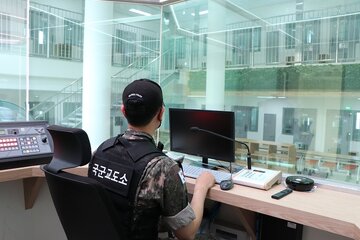 قلعه دیجیتال سئول: زندان ۱۳.۶ میلیون دلاری که نفس زندانیان را می‌پاید