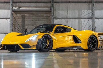 قوی‌ترین خودروی بنزینی تاریخ از راه رسید /عکس