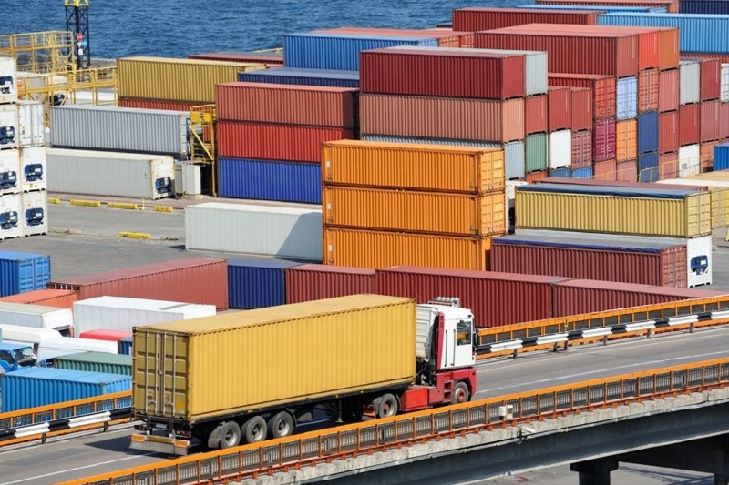نرخ ارز محاسباتی گمرک از ۲۸ هزار و ۵۰۰ تومان به ۶۸ هزار و ۷۰۰ تومان افزایش یافت