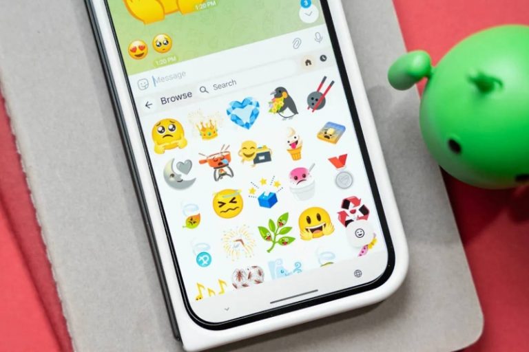 نسخه بازطراحیشده Emoji Kitchen وارد برنامه Gboard شد؛ اما فقط در گوشیهای گوگل