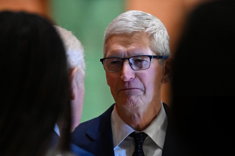 هم‌زمان با داغ‌شدن جنگ تجاری ترامپ، سهام اپل ۷٫۵ درصد سقوط کرد