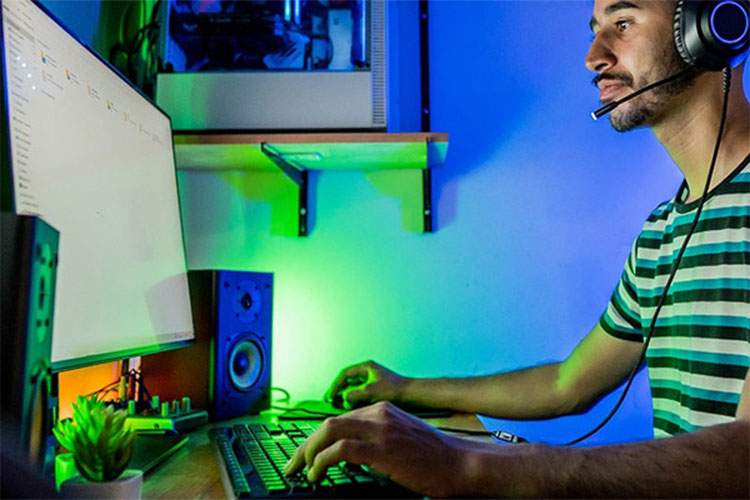 چگونه بازی‌های پرحجم را سریع دانلود کنیم؟