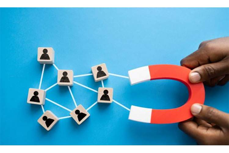 چگونه مشتری جذب کنیم؟