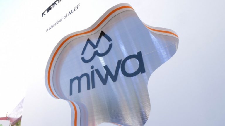 آب‌معدنی معروف ایرانی چگونه به دست مردم می‌رسد؟ مصاحبه ویدیویی با مدیرعامل میوا